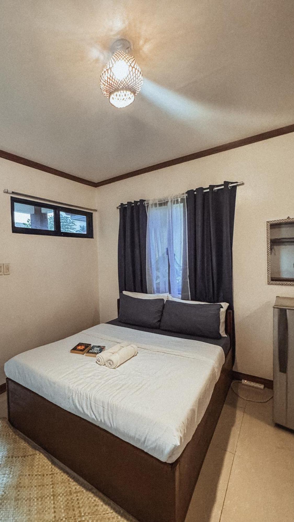 Ameeza Houze Homestay - Siargao เจเนอรัลลูนา ภายนอก รูปภาพ